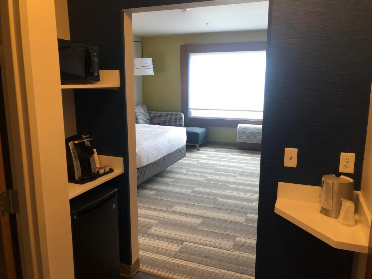 Holiday Inn Express & Suites - Madison West - Middleton By Ihg Zewnętrze zdjęcie