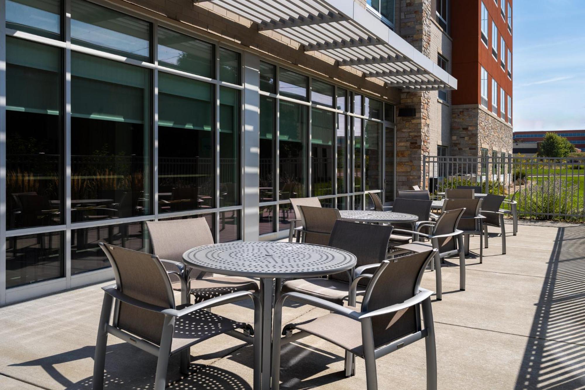 Holiday Inn Express & Suites - Madison West - Middleton By Ihg Zewnętrze zdjęcie