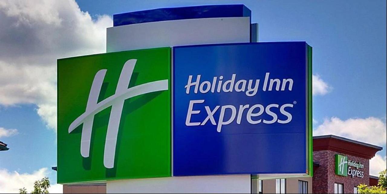 Holiday Inn Express & Suites - Madison West - Middleton By Ihg Zewnętrze zdjęcie